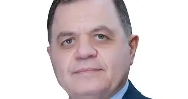 وزير الداخلية يؤدى واجب العزاء فى وفاة اللواء الشربينى بمسجد الشرطة