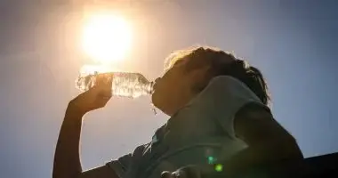 الطقس اليوم.. أجواء حارة رطبة ورياح بأغلب الأنحاء والقاهرة تسجل 35 درجة
