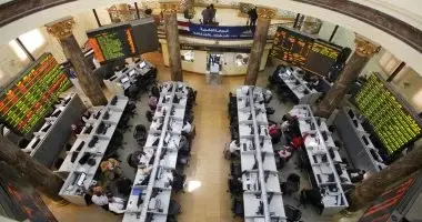 المؤشر الرئيسي للبورصة يقلص مكاسبه الصباحية بفعل هبوط أسهم قيادية المؤشر الرئيسي للبورصة يقلص مكاسبه الصباحية بفعل هبوط أسهم قيادية