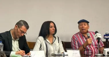 أحمد ماهر: أمى نذرت بصرها لله حتى أبقى حيًا.. وكانت أول من زرع داخلى عشق الفن