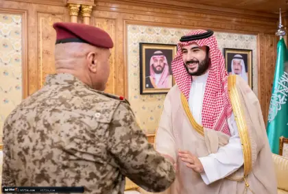 وزير الدفاع يستقبل مدير مكتب القائد العام للقوات المسلحة العراقية
