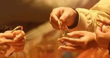 سعر الذهب اليوم السبت 15 أغسطس 2026.. عيار 24 بدون مصنعية بـ7160 جنيها