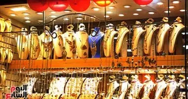 الذهب في البحرين يستعيد جزءًا من خسائره مع تحسن حركة الأوقية