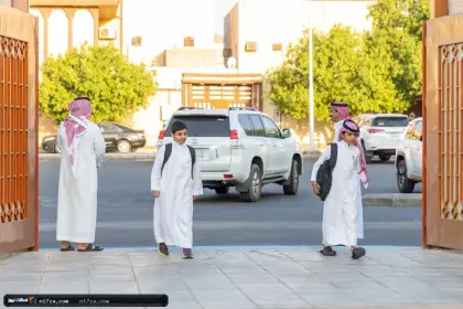 7 ساعات للحصص.. دوام المدارس يبدأ قبل الاصطفاف بـ«ربع ساعة»