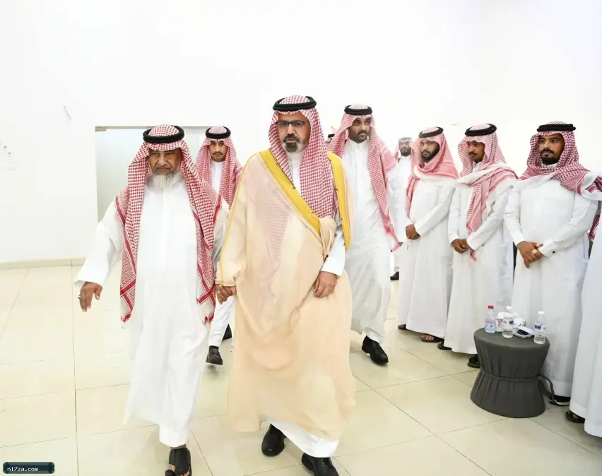 نائب أمير جازان يقدّم واجب العزاء لحيان في وفاة شقيقه نائب أمير جازان يقدّم واجب العزاء لحيان في وفاة شقيقه