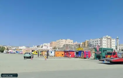 أمانة عسير تُزيل وتنقل 92 كشكاً وعربة أطعمة إلى مواقع مهيأة
