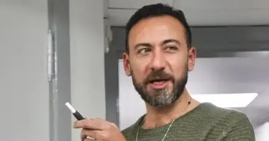 عابد عنانى يكشف كواليس مسيرته الفنية وتجربته مع نور الشريف