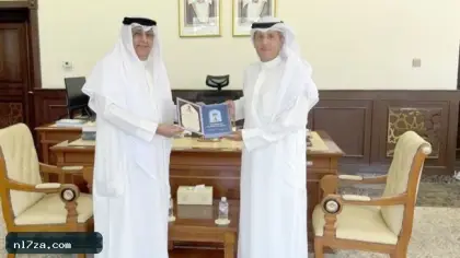 الوسمي يتسلم الدليل الإرشادي لحملات الحج