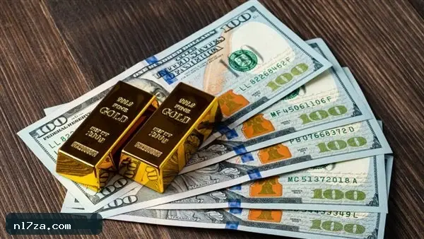 الذهب يستعيد بريقه.. النفط والدولار يمنحان المعدن الأصفر دفعة جديدة الذهب يستعيد بريقه.. النفط والدولار يمنحان المعدن الأصفر دفعة جديدة