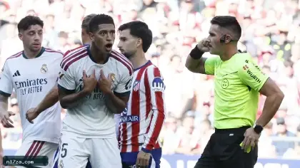 ديربي يُكتب بلونٍ أحمر.. أتلتيكو يفوز وريال مدريد يطارد عدالة ضائعة