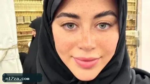 يارا السكري تؤدى مناسك العمرة وتنشر صورة من داخل الروضة الشريفة