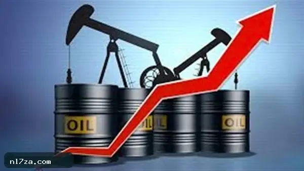 ارتفاع أسعار النفط بأكثر من 3% وسط تعثر محادثات إيران وأمريكا ارتفاع أسعار النفط بأكثر من 3% وسط تعثر محادثات إيران وأمريكا
