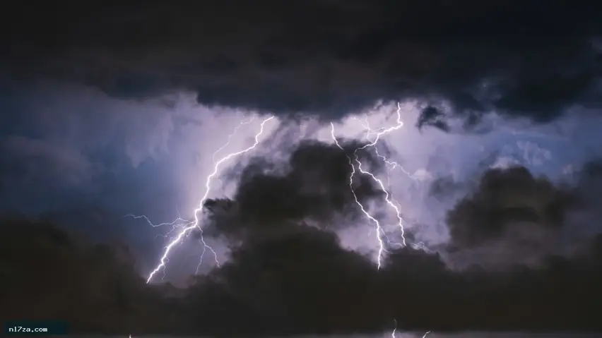 أمطار رعدية أمطار رعدية