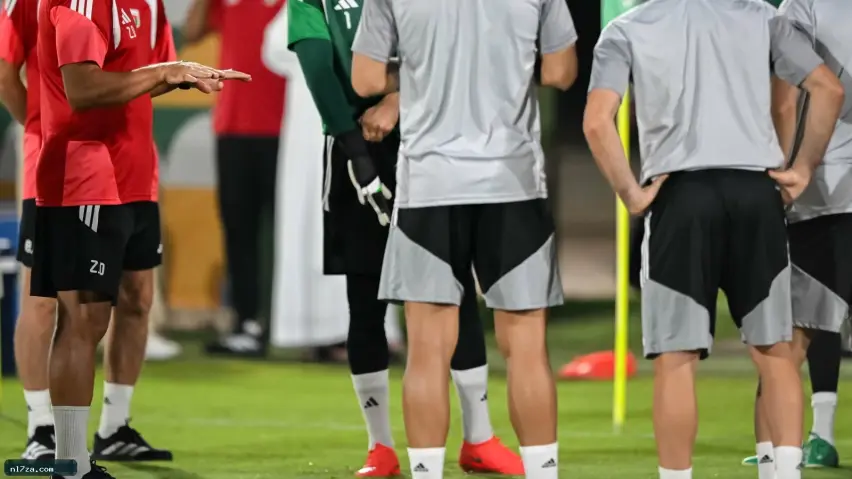 الشبعان يتوقع تفوق الإمارات على عمان في نصف نهائي خليجي 27 الشبعان يتوقع تفوق الإمارات على عمان في نصف نهائي خليجي 27
