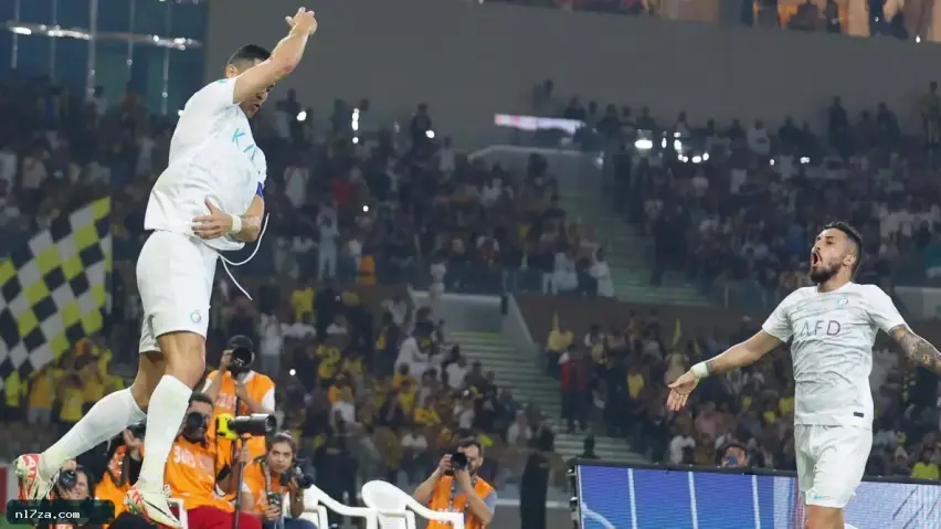أليكس تيليس يكشف دور رونالدو في صفقة انضمامه للنصر وتفاصيل التتويج بكأس البطولة العربية