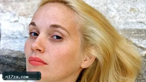 وفاة النجمة الأمريكية إيفا ماري سانت عن عمر 102 عام