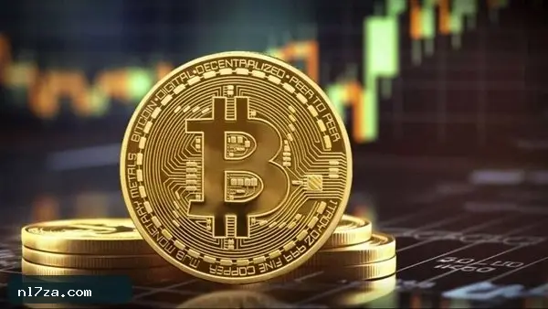 تراجع سعر بيتكوين إلى 82800 دولار وسط ضغوط السوق العالمية