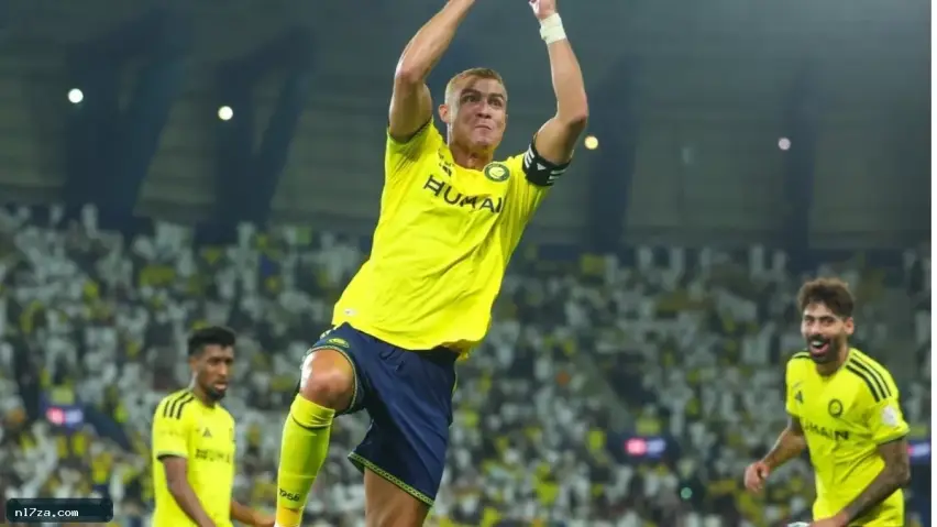 جماهير النصر ترفع لافتة دعم لرونالدو بعد خلافه مع جيسوس جماهير النصر ترفع لافتة دعم لرونالدو بعد خلافه مع جيسوس