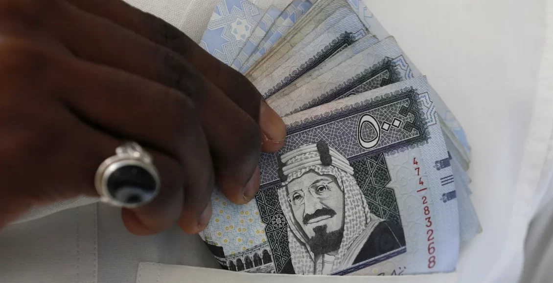 كم رسوم تجديد إقامة عامل مؤسسة فردية