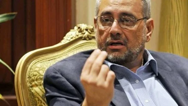 من هو أحمد بهجت ويكيبيديا وكم عمره