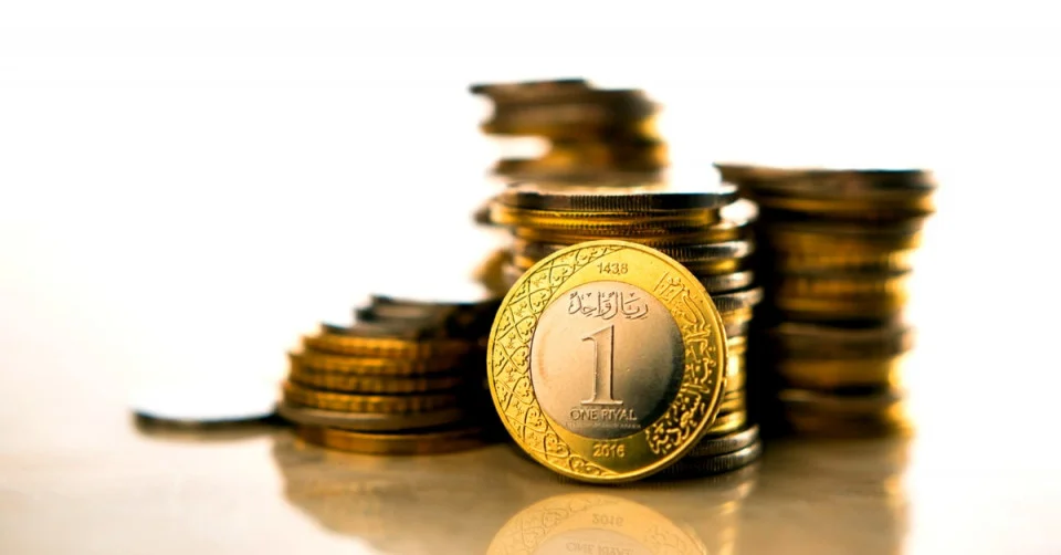 ما تفسير حلم جمع النقود المعدنية من الأرض للمتزوجة