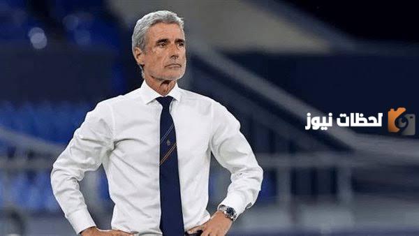 كاسترو يزيد من شعلة الثأر لدى أجانب للنصر قبل مواجهة بيرسيبوليس تزامنا مع موعد انطلاق منافسات دور مجموعات بطولة دوري أبطال آسيا لموسم ٢٠٢٣-٢٠٢٤، لا يزال الحديث يدور حول مواجهة الفريق الأول لكرة القدم بنادي النصر، والمقرر عقدها على أحد ملاعب العاصمة طهران يوم ١٩ من سبتمبر الجاري في الساعة ٣ عصرا بتوقيت مكة المكرمة، لمجابهة نظيره بيرسيبوليس الإيراني، والذي يتضمن منافسات الجولة الأولى من دور المجموعات لدوري أبطال آسيا. والتى تضم مجموعة النصر أهم وأبرز اللاعبين وهم بيرسيبوليس، والدحيل القطري، واستقلال دوشنبة الطاجيكي، وصرحت صحيفة الرياضية بقيام مدرب النصر البرتغالي لويس كاسترو بتقديم طلب لإدارة النادي يطالب فيها باعتماد اللاعبين الأجانب الثمانية، لكي يغادر بهم مع البعثة إلى طهران يوم الاثنين المقبل وذلك استعدادا لمواجهة بيرسيبوليس، وترتب عليه قرار إدارة النصر بمغادرة البعثة صباح يوم الاثنين بشرط إجراء التدريب الأخير على أرض المواجهة لملعب "آزادي" المقرر عقدها يوم الثلاثاء، وعودة البعثة مباشرة بعد الانتهاء من المباراة. كما أن نادي النصر له الحرية المطلقة في اختيار ٥ محترفين أجانب مع لاعب آسيوي وفقا لقوانين الاتحاد الآسيوي لكرة القدم، وبسبب لقاء الفريقين في النصف نهائي لدوري أبطال آسيا ٢٠٢٠، زادت شعلة الثأر لدي النصر لمنافسة بيرسيبوليس والتى انتهت بتعادل الفريقين بنتيجة ١-١ وفوز المنافس الإيراني في ركلات الترجيح وصعوده للنهائي. كاسترو يزيد من شعلة الثأر لدى أجانب للنصر قبل مواجهة بيرسيبوليس تزامنا مع موعد انطلاق منافسات دور مجموعات بطولة دوري أبطال آسيا لموسم ٢٠٢٣-٢٠٢٤، لا يزال الحديث يدور حول مواجهة الفريق الأول لكرة القدم بنادي النصر، والمقرر عقدها على أحد ملاعب العاصمة طهران يوم ١٩ من سبتمبر الجاري في الساعة ٣ عصرا بتوقيت مكة المكرمة، لمجابهة نظيره بيرسيبوليس الإيراني، والذي يتضمن منافسات الجولة الأولى من دور المجموعات لدوري أبطال آسيا. والتى تضم مجموعة النصر أهم وأبرز اللاعبين وهم بيرسيبوليس، والدحيل القطري، واستقلال دوشنبة الطاجيكي، وصرحت صحيفة الرياضية بقيام مدرب النصر البرتغالي لويس كاسترو بتقديم طلب لإدارة النادي يطالب فيها باعتماد اللاعبين الأجانب الثمانية، لكي يغادر بهم مع البعثة إلى طهران يوم الاثنين المقبل وذلك استعدادا لمواجهة بيرسيبوليس، وترتب عليه قرار إدارة النصر بمغادرة البعثة صباح يوم الاثنين بشرط إجراء التدريب الأخير على أرض المواجهة لملعب "آزادي" المقرر عقدها يوم الثلاثاء، وعودة البعثة مباشرة بعد الانتهاء من المباراة. كما أن نادي النصر له الحرية المطلقة في اختيار ٥ محترفين أجانب مع لاعب آسيوي وفقا لقوانين الاتحاد الآسيوي لكرة القدم، وبسبب لقاء الفريقين في النصف نهائي لدوري أبطال آسيا ٢٠٢٠، زادت شعلة الثأر لدي النصر لمنافسة بيرسيبوليس والتى انتهت بتعادل الفريقين بنتيجة ١-١ وفوز المنافس الإيراني في ركلات الترجيح وصعوده للنهائي. كاسترو يزيد من شعلة الثأر لدى أجانب للنصر قبل مواجهة بيرسيبوليس