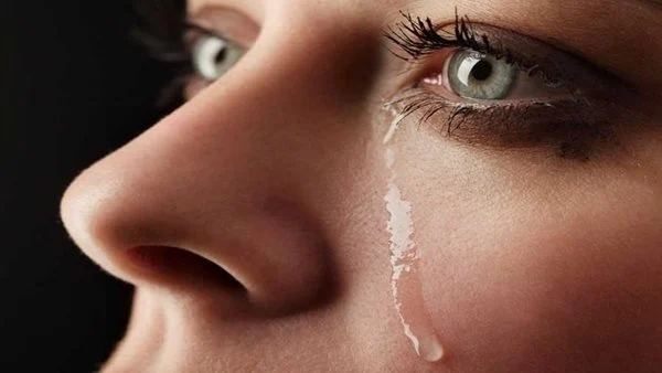 حكم قهر الزوج لزوجته