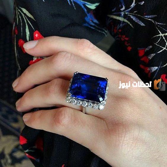 ما تفسير حلم خاتم فضة بفص أزرق
