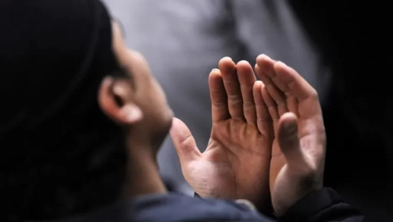 هل يجوز الترحم على الكافر الصغير