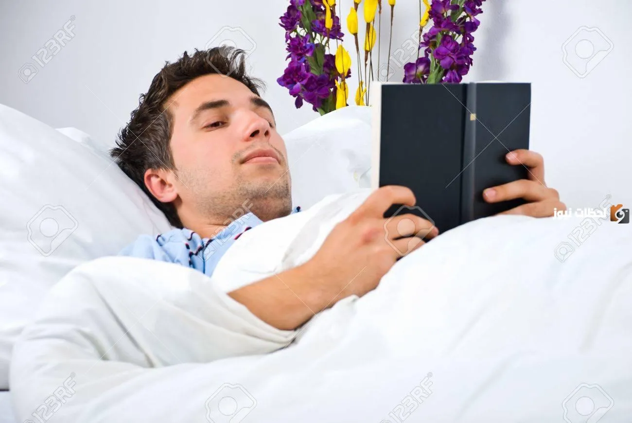 هل يجوز قراءة القران وانا منسدح