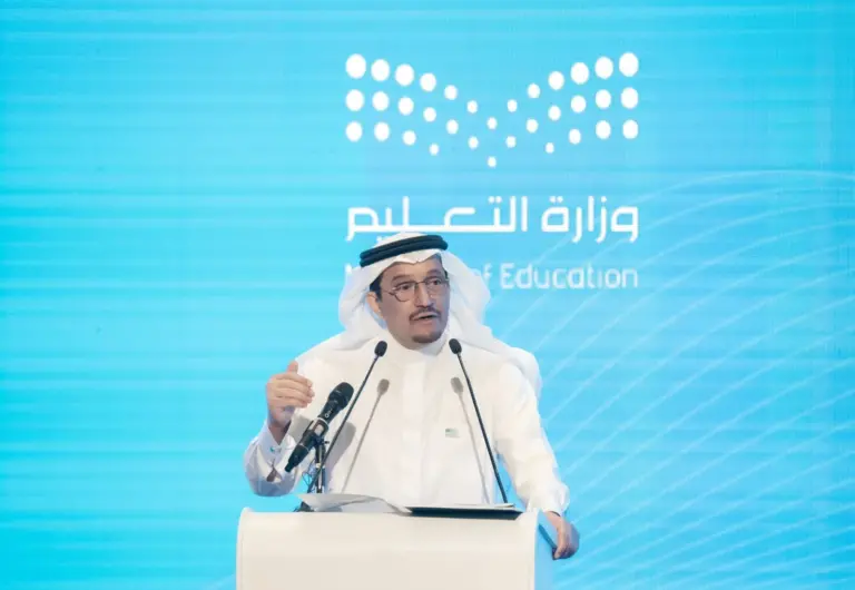 توضيح حقيقة الغاء الفصل الدراسي الثالث في السعودية