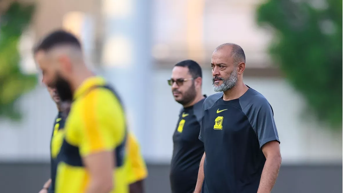 ثلاثي عملاق ينقذ الاتحاد السعودي بعد إقالة سانتو!