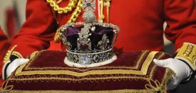 رؤية الملك في المنام والتحدث معه للعزباء