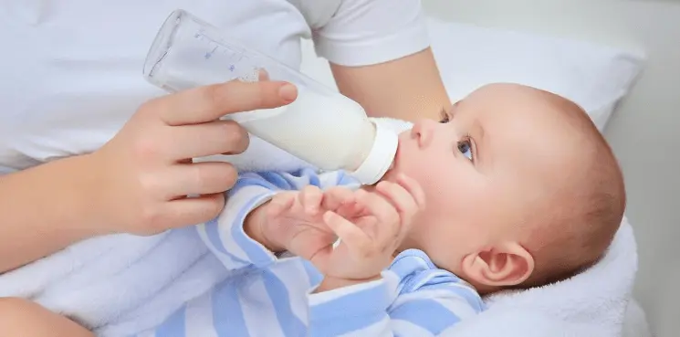 كيف أعرف أن حليب طفلي غير مناسب له