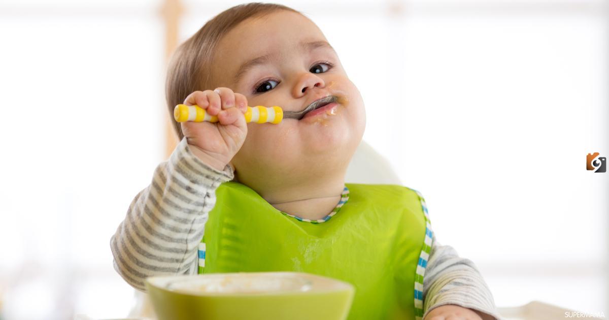 10 أطعمة يجب تجنب تقديمها لطفلك الرضيع