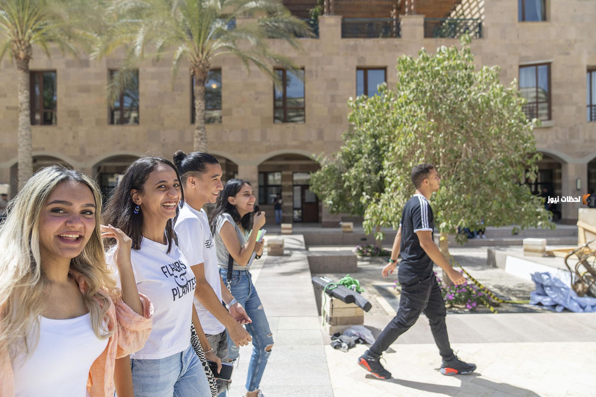 البرامج الاكاديمية بالجامعة الامريكية بالقاهرة