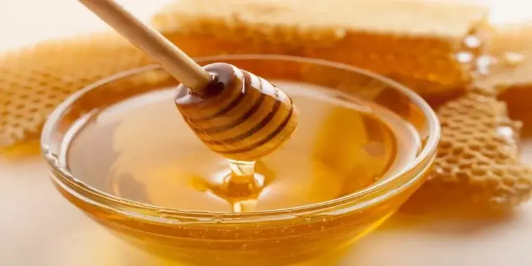فوائد العسل للكلى على الريق