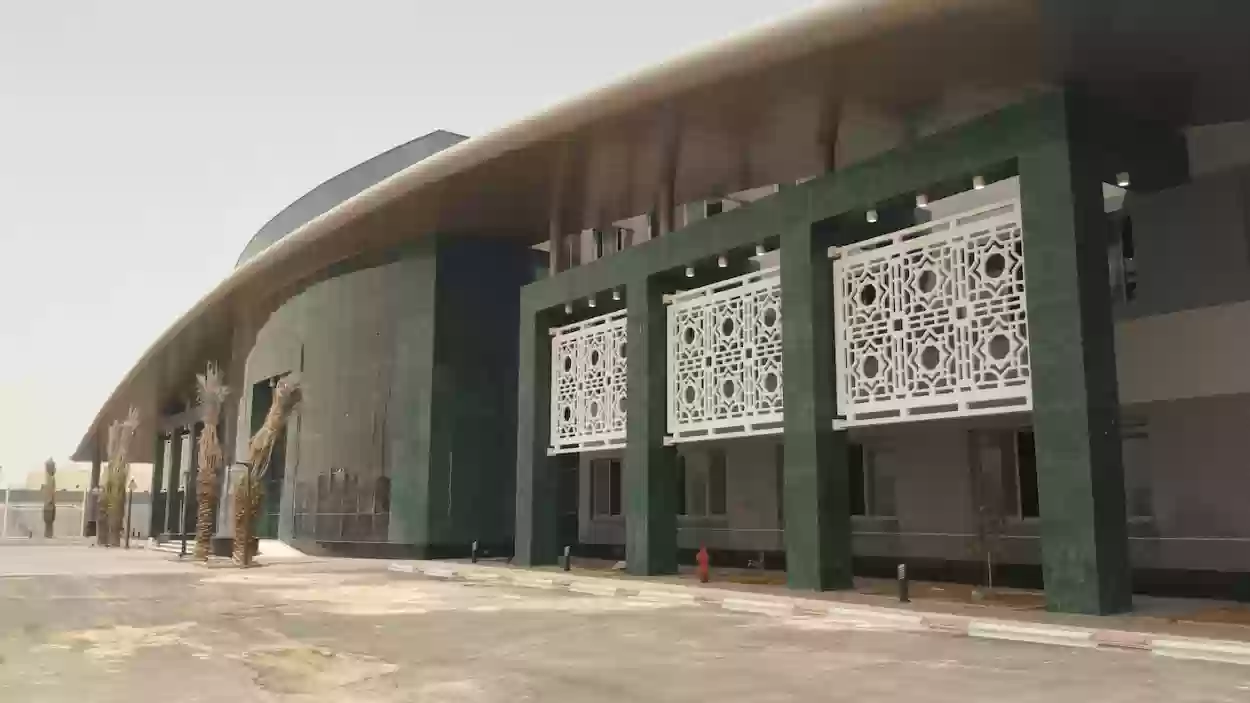 كم رسوم كليات الشرق العربي