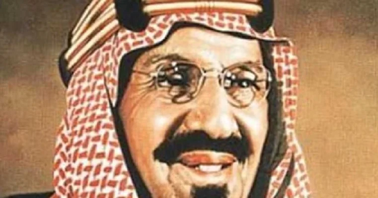 كم قضى الملك عبدالعزيز في توحيد المملكة والسيرة الذاتية له