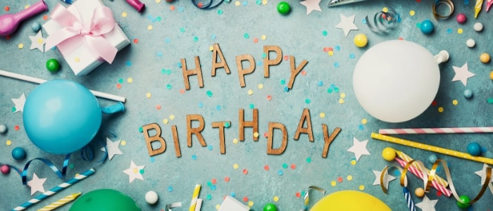 66+ رسائل تهنئة عيد ميلاد بالإنجليزي للاصدقاء والأحباب 2025 1 رسائل تهنئة عيد ميلاد بالإنجليزي للاصدقاء