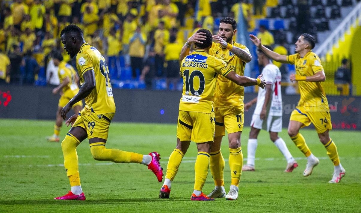 الأهلي يتأخر بثنائية نظيفة أمام التعاون في دوري روشن