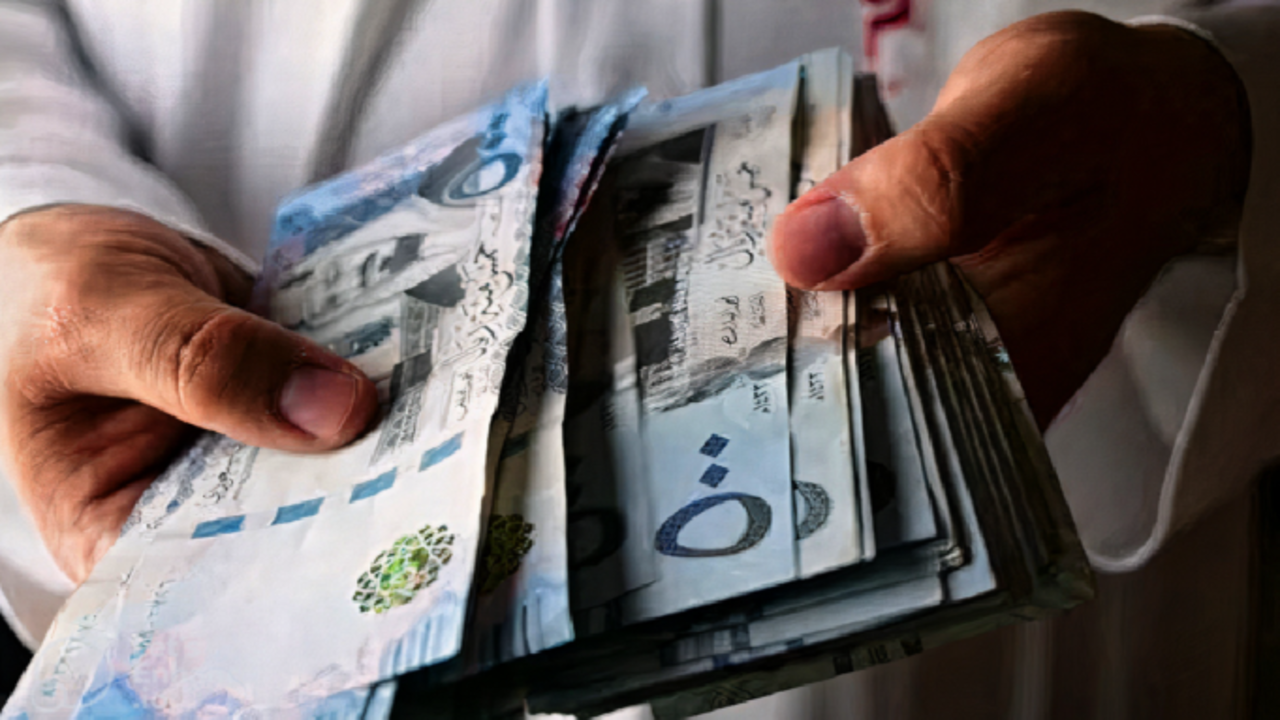موعد صرف رواتب الموظفين في القطاع الحكومي