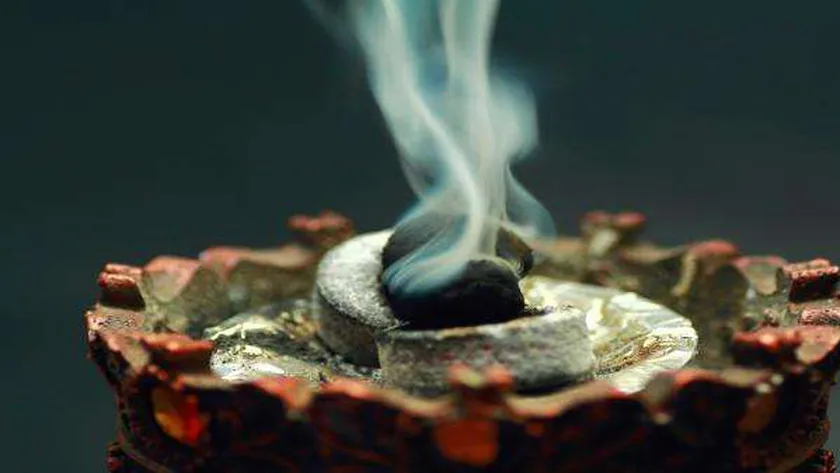 هل البخور يفطر في رمضان؟