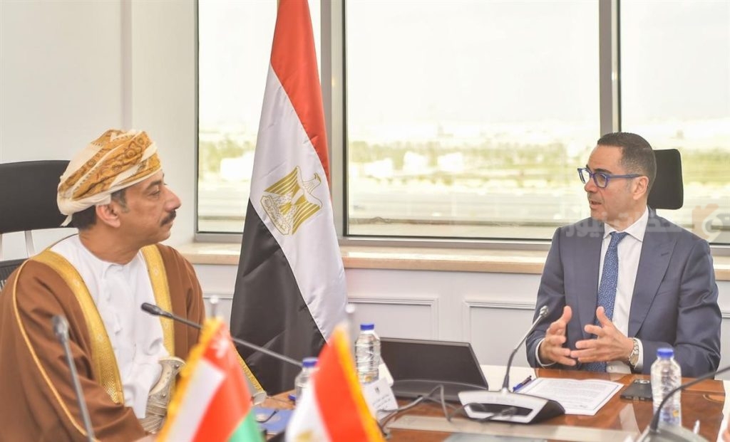 الخطيب وسلطنة عمان