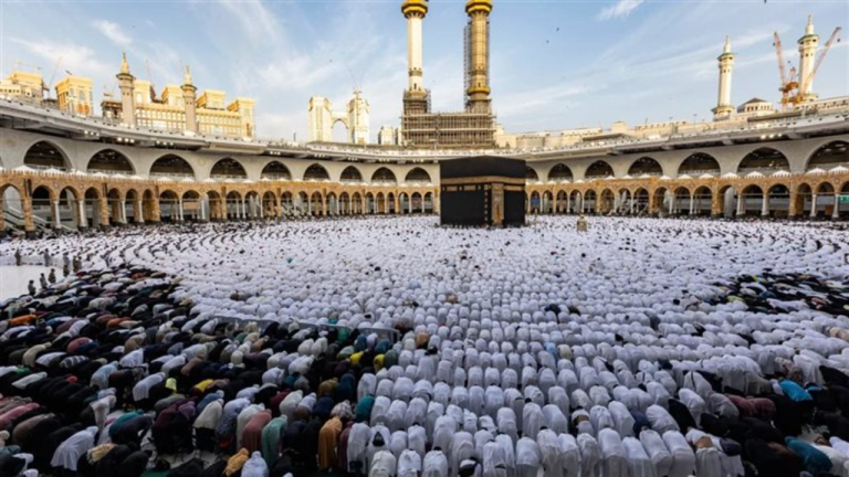 جدول أئمة الحرم الملكي هذا الأسبوع من شهر شعبان