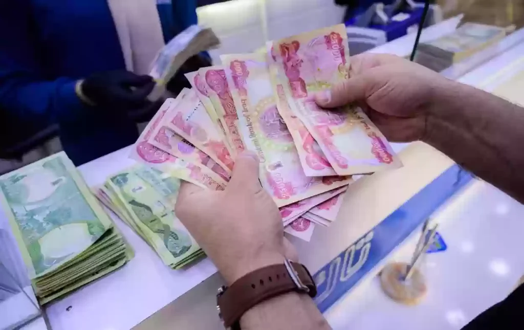 حقيقة زيادة المعاشات والأجور في العراق