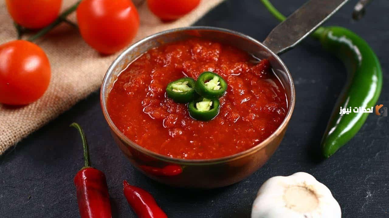 طريقة عمل صوص الطماطم مع الكبسة في البيت.