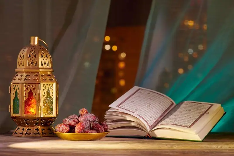 هل صوت الحبيبه يفطر