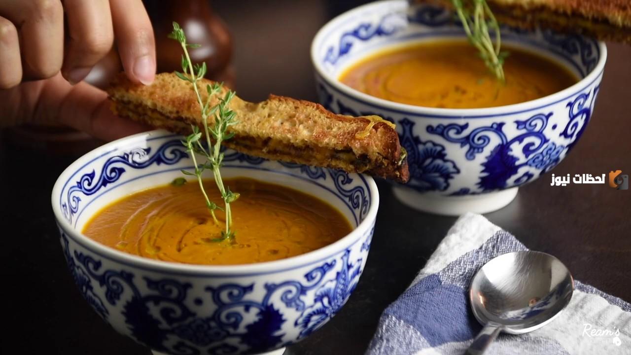 من أخف الأصناف لإفطار رمضان.. طريقة تحضير شوربة الطماطم المشوية بخطوات سهلة وطعم لذيذ