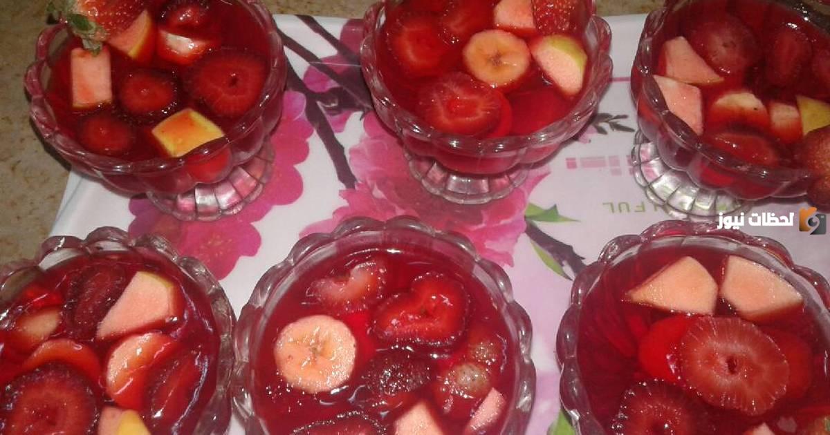 جهزي أخف الحلويات الرمضانية في دقائق…. طريقة عمل جيلي الفراولة بقطع من الفواكة